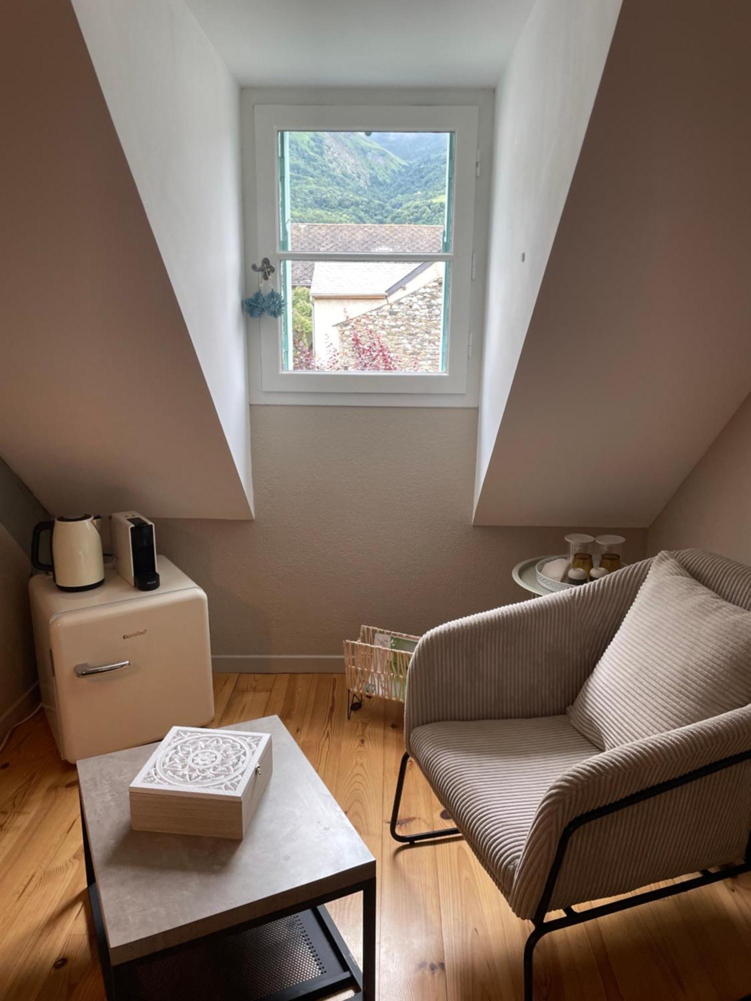Chambre Suite Entree Independante A Luz Luz-Saint-Sauveur Dış mekan fotoğraf